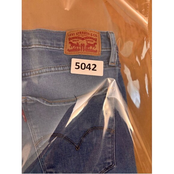 Levi's 724 High Rise Straight Jeans Women's Size 30 Blue Denim - Picture 10 of 10